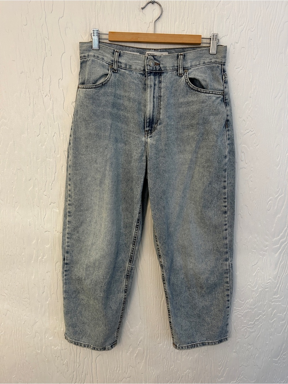 BERKSHA Balloon Barrel Leg Jeans Size 6 Soft Lightweight Light Wash Denim